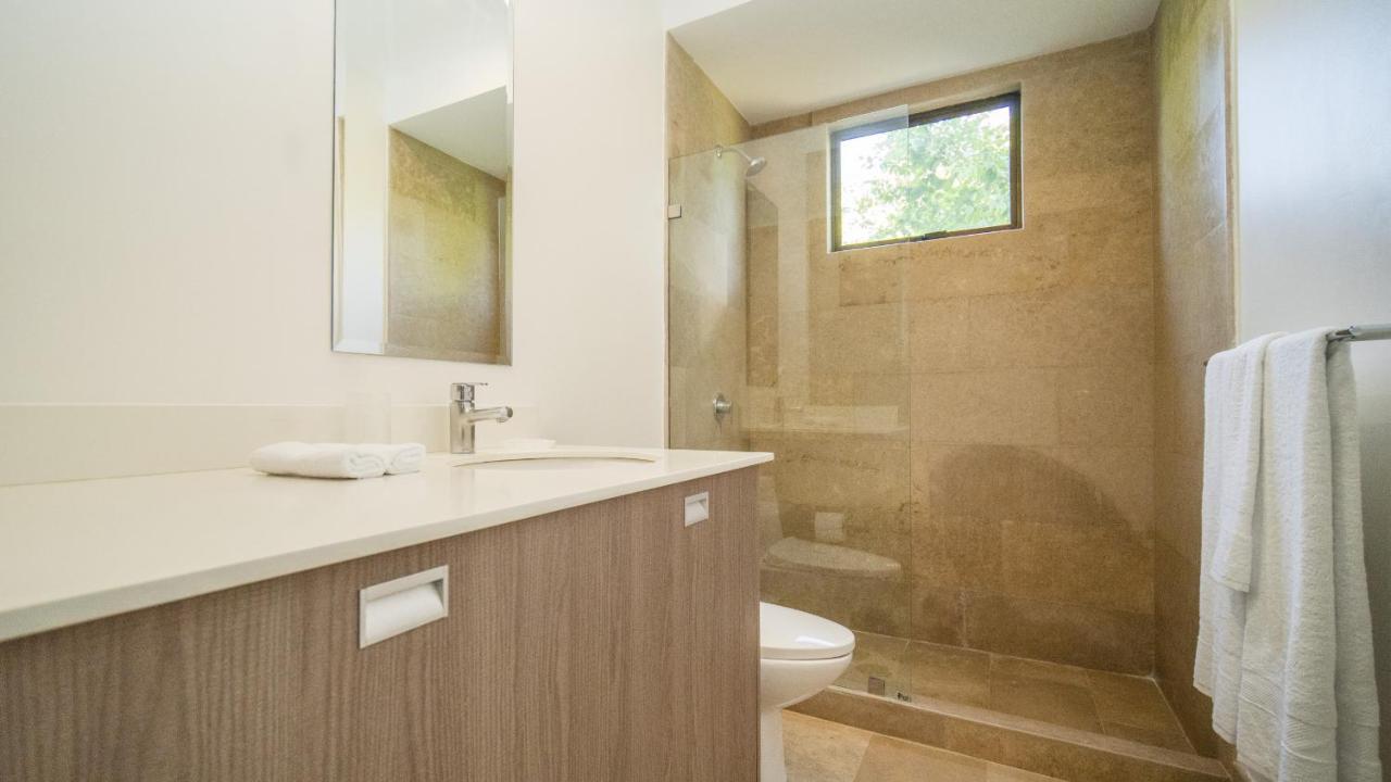 Roble Sabana 105 Luxury Apartment - Reserva Conchal Плайя Кончал Екстериор снимка